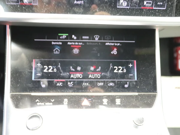 AUDI A6 Avant (2024) — foto 21 van 30