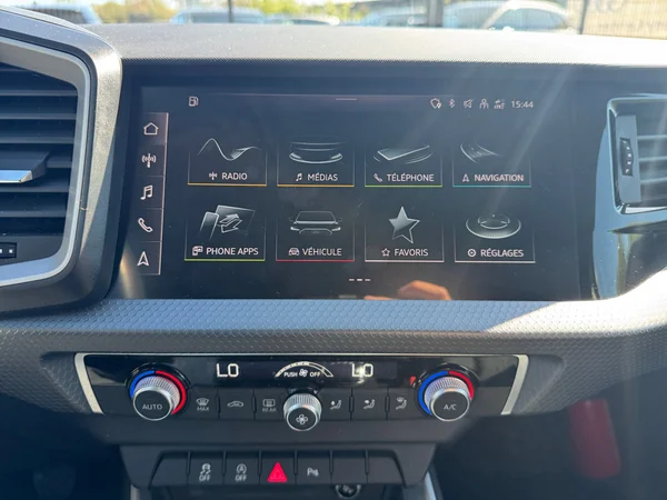 AUDI A1 allstreet (2023) — foto 3 van 24