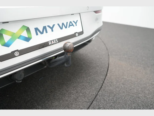 VOLKSWAGEN Golf VIII eHybrid (PHEV) (2021) — foto 15 van 32