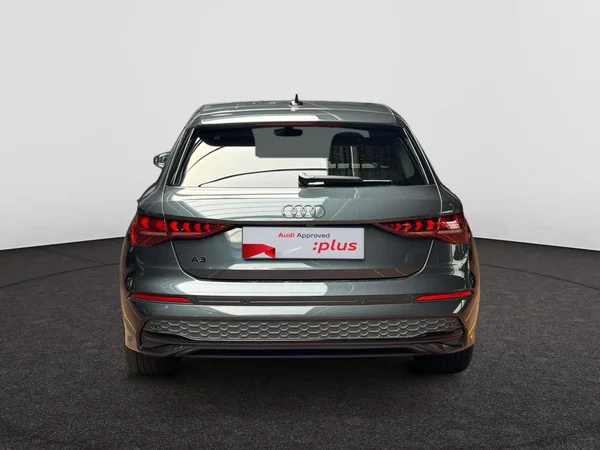 AUDI A3 Sportback (2024) — foto 11 van 14