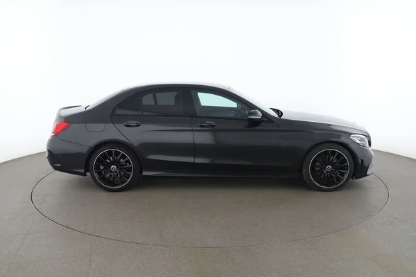 Mercedes-Benz C-Klasse (2021) — foto 13 van 16