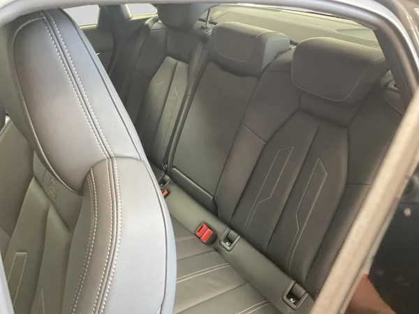 AUDI A3 Sedan (2025) — foto 9 van 21
