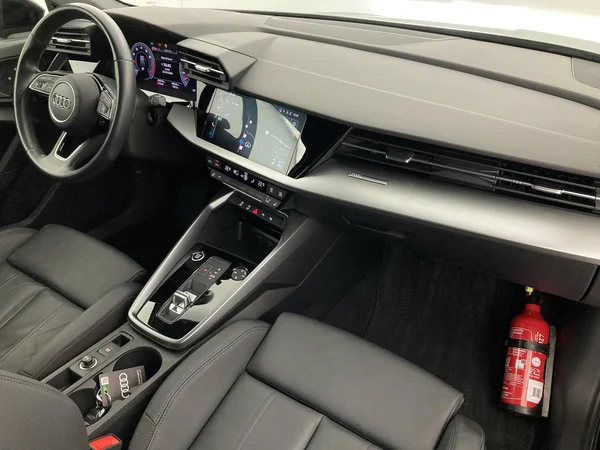 AUDI A3 Sportback (2022) — foto 13 van 36