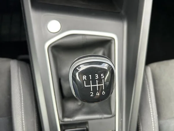 VOLKSWAGEN Golf VIII Dsl (2023) — foto 13 van 35