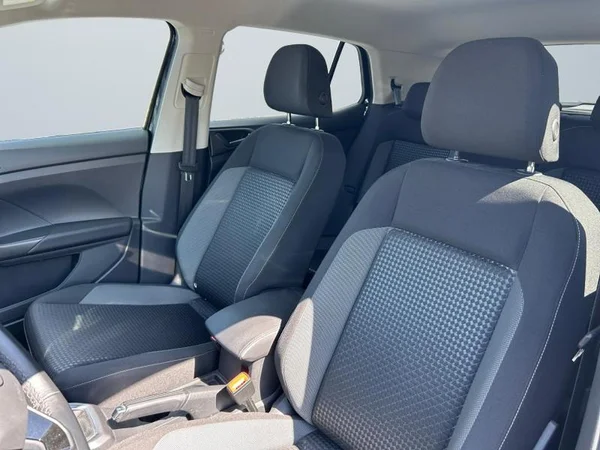 VOLKSWAGEN T-Cross (2022) — foto 2 van 31
