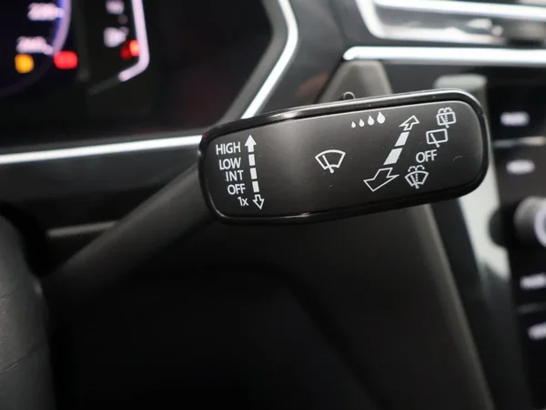 Volkswagen Tiguan Allspace (2024) — foto 19 van 35