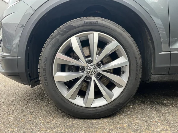 VOLKSWAGEN T-Roc (2020) — foto 13 van 20