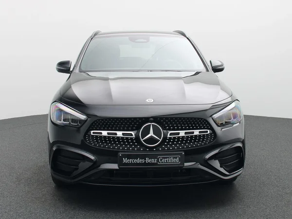Mercedes-Benz GLA (2024) — foto 23 van 33