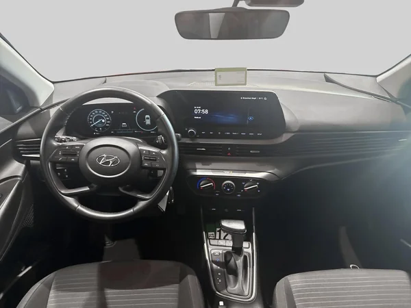 Hyundai i20 (2023) — foto 6 van 16