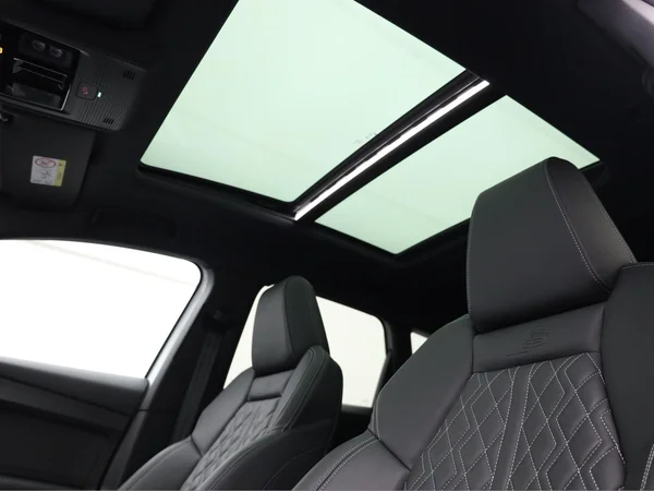 AUDI Q4 e-tron (2025) — foto 23 van 27