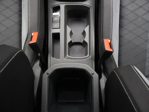 VOLKSWAGEN T-Roc (2023) — foto 15 van 26
