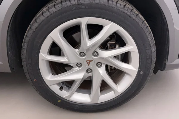 CUPRA Formentor E-Hybrid (PHEV) (2023) — foto 24 van 31
