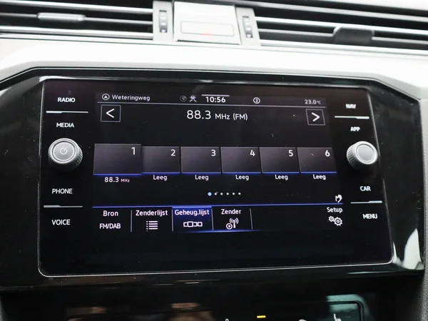 Volkswagen Passat (2024) — foto 10 van 42