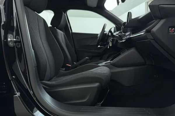 Peugeot 2008 (2025) — foto 16 van 18