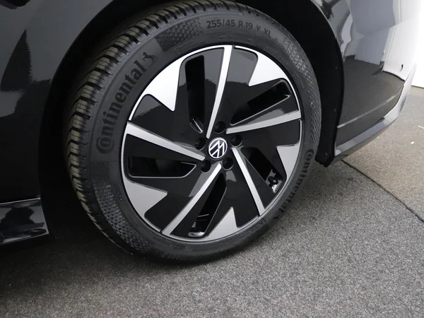 VOLKSWAGEN ID.7 Tourer (2026) — foto 6 van 21