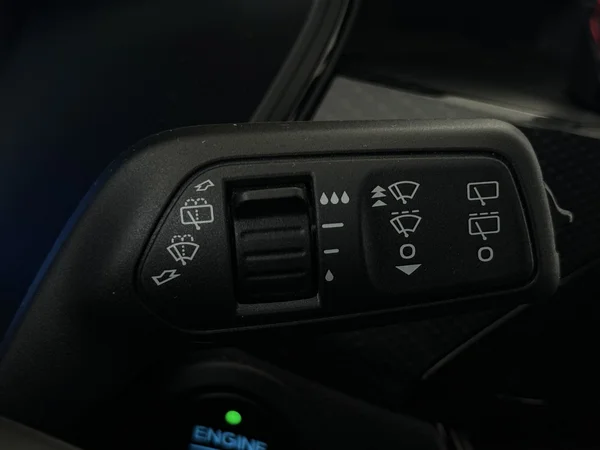 FORD Kuga (2023) — foto 17 van 30