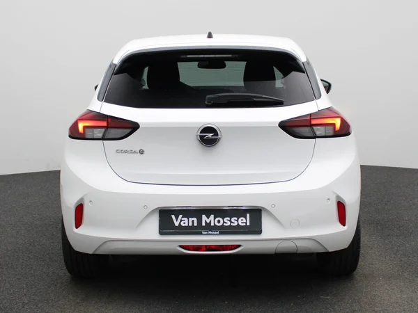 Opel Corsa-e (2022) — foto 35 van 39