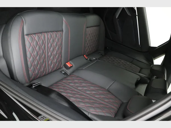 AUDI A3 Sedan (2025) — foto 14 van 26