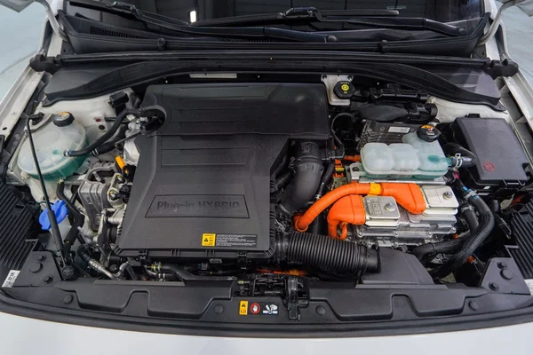 Hyundai Ioniq PHEV (2018) — foto 28 van 54