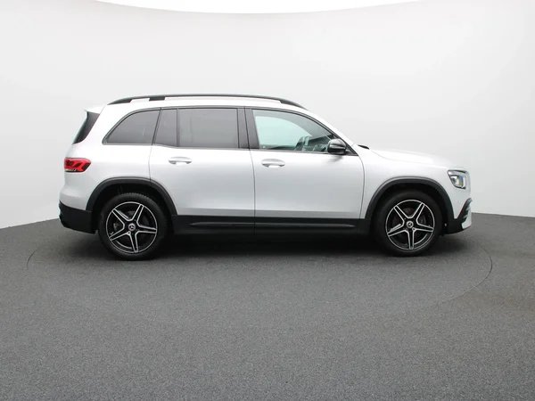 Mercedes-Benz GLB (2021) — foto 30 van 33