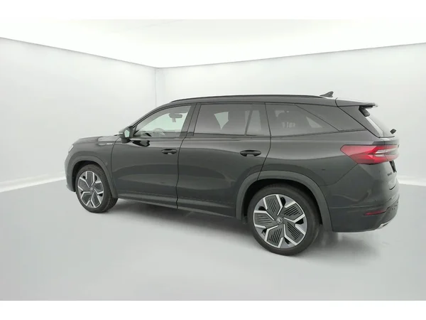 SKODA Kodiaq (2025) — foto 3 van 36