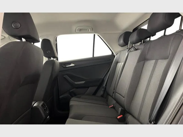 Volkswagen T-Roc (2024) — foto 6 van 22