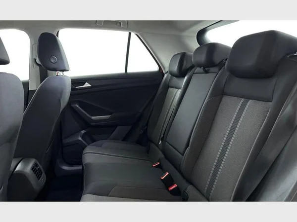 Volkswagen T-Roc (2020) — foto 6 van 15