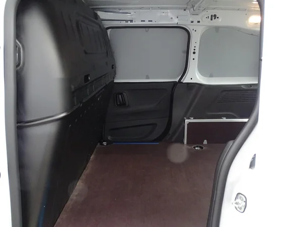 Peugeot Partner (2026) — foto 7 van 23