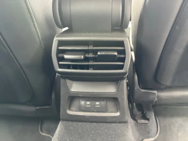 AUDI A3 Sportback (2023) — foto 4 van 23