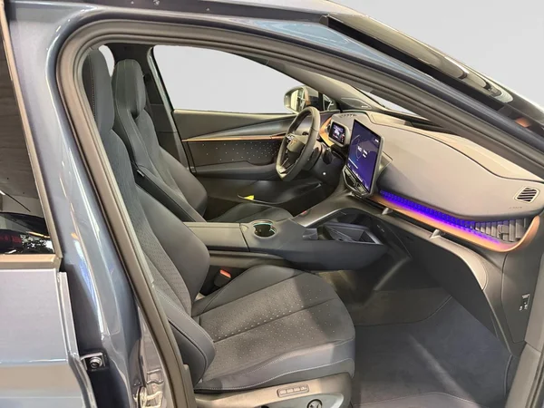 CUPRA Tavascan (2026) — foto 18 van 22