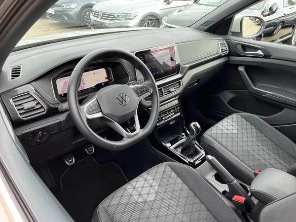 VOLKSWAGEN T-Cross (2025) — foto 19 van 21