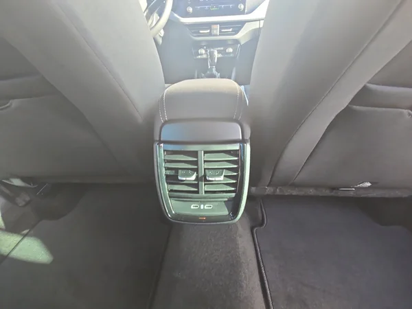 SKODA Kamiq (2026) — foto 20 van 24
