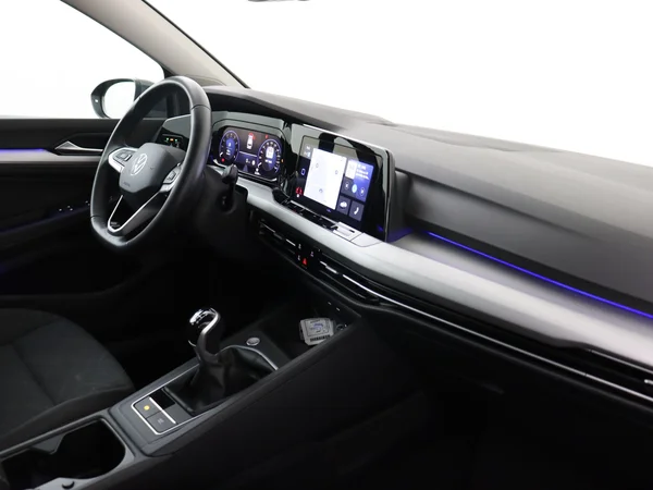 VOLKSWAGEN Golf Variant (2024) — foto 3 van 30