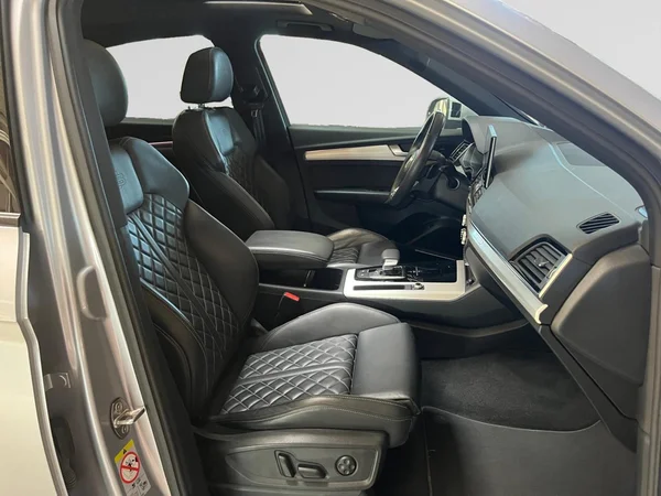 AUDI Q5 Sportback PHEV (2021) — foto 3 van 24