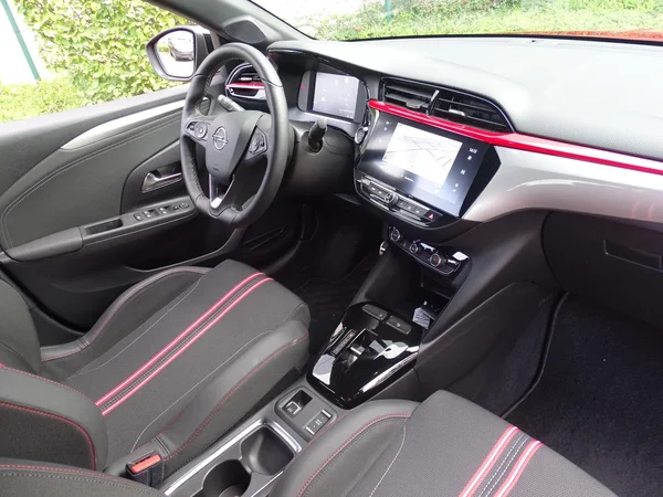 Opel Corsa-e (2023) — foto 6 van 29