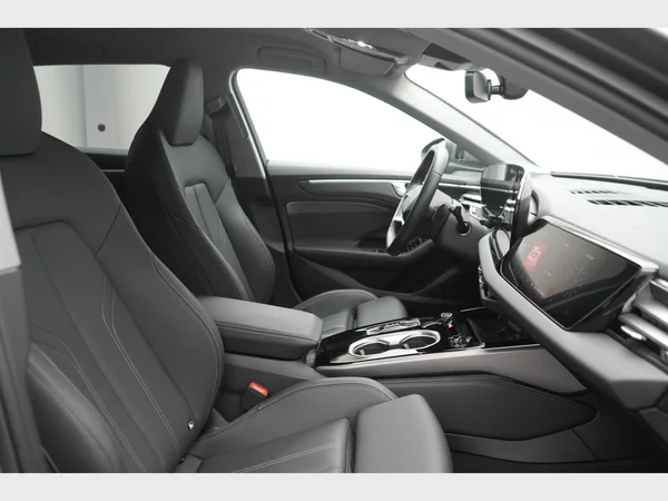 AUDI A6 Avant (2025) — foto 3 van 40