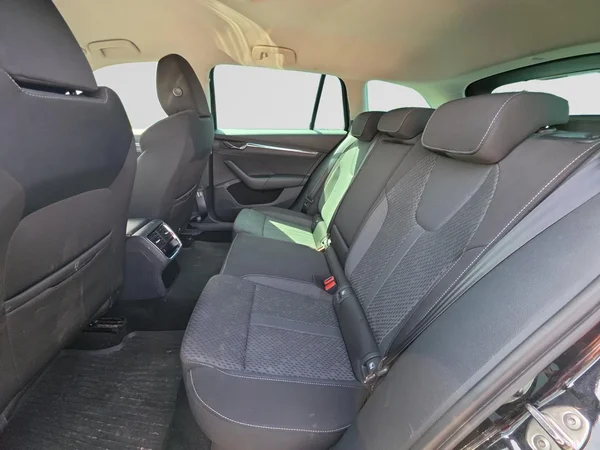 SKODA Octavia Combi (2021) — foto 10 van 24