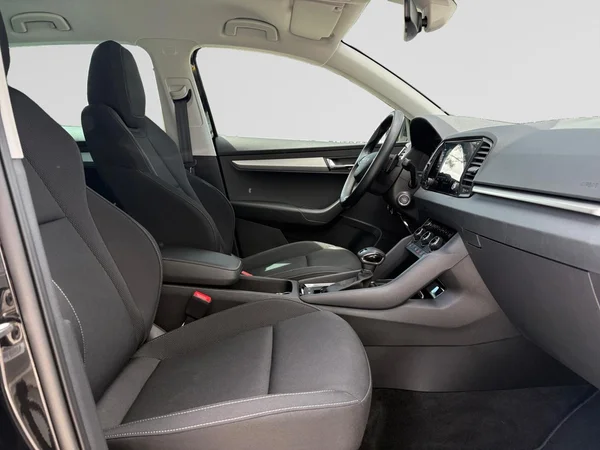 SKODA Karoq (2025) — foto 8 van 24