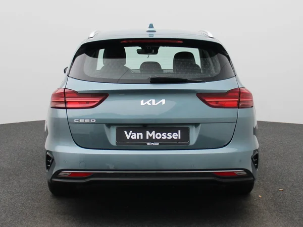 Kia cee'd (2024) — foto 33 van 37