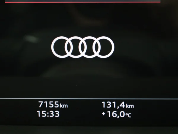 AUDI Q8 e-tron Sportback (2025) — foto 11 van 24