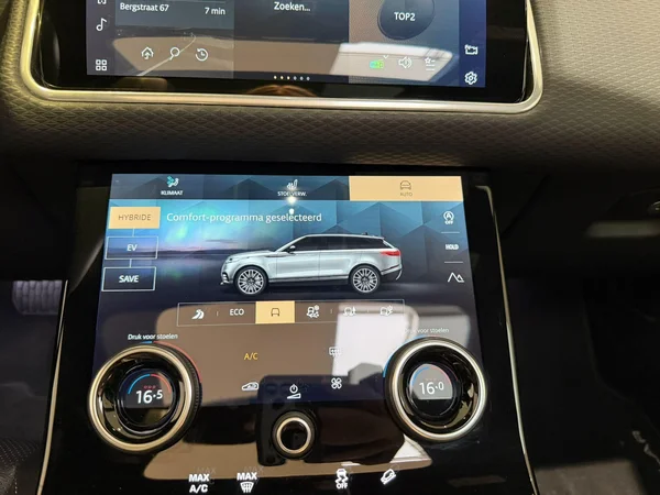 Land Rover Range Rover Velar (2021) — foto 8 van 28