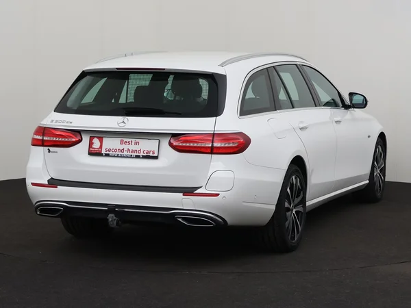MERCEDES E 300 (2020) — foto 23 van 31