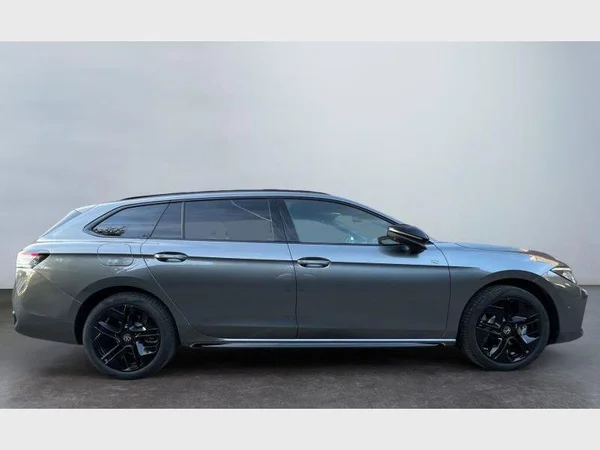 Volkswagen Passat Variant eHybrid (2026) — foto 27 van 30