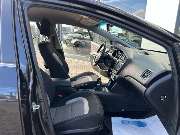 Kia Ceed (2016) — foto 5 van 19