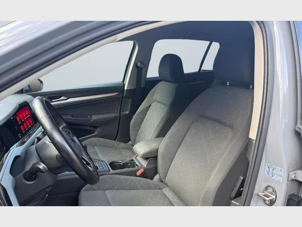 Volkswagen Golf VIII (2020) — foto 2 van 27