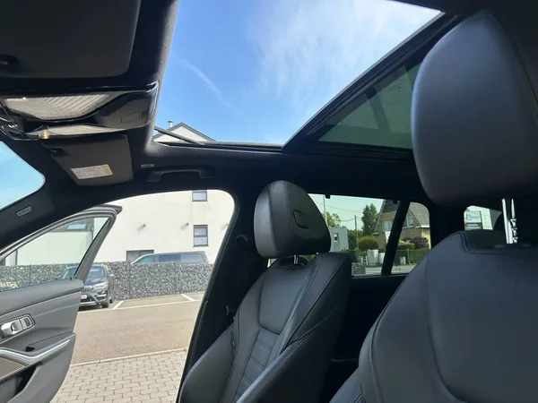 Bmw 330 (2021) — foto 5 van 31