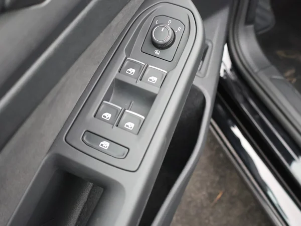 VOLKSWAGEN Golf VIII eHybrid (PHEV) (2024) — foto 10 van 25