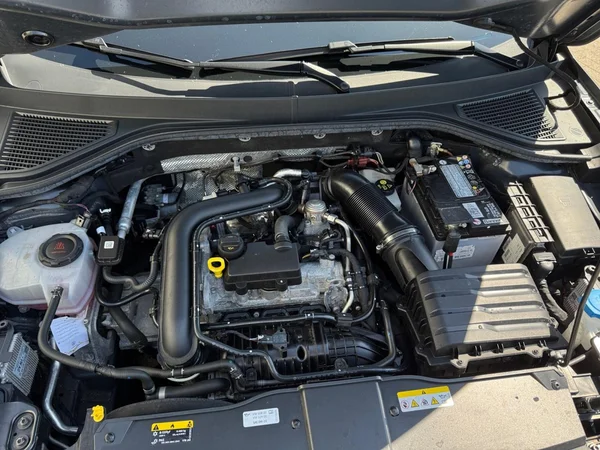VOLKSWAGEN T-Roc (2023) — foto 15 van 24