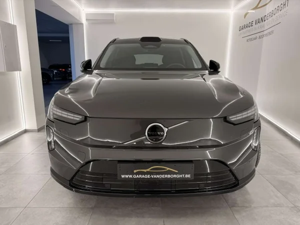 Volvo EX90 (2025) — foto 12 van 25