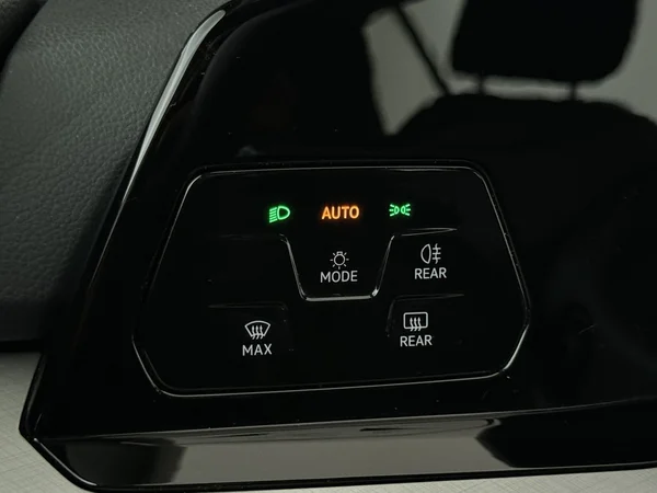 VOLKSWAGEN Golf Variant (2022) — foto 19 van 28
